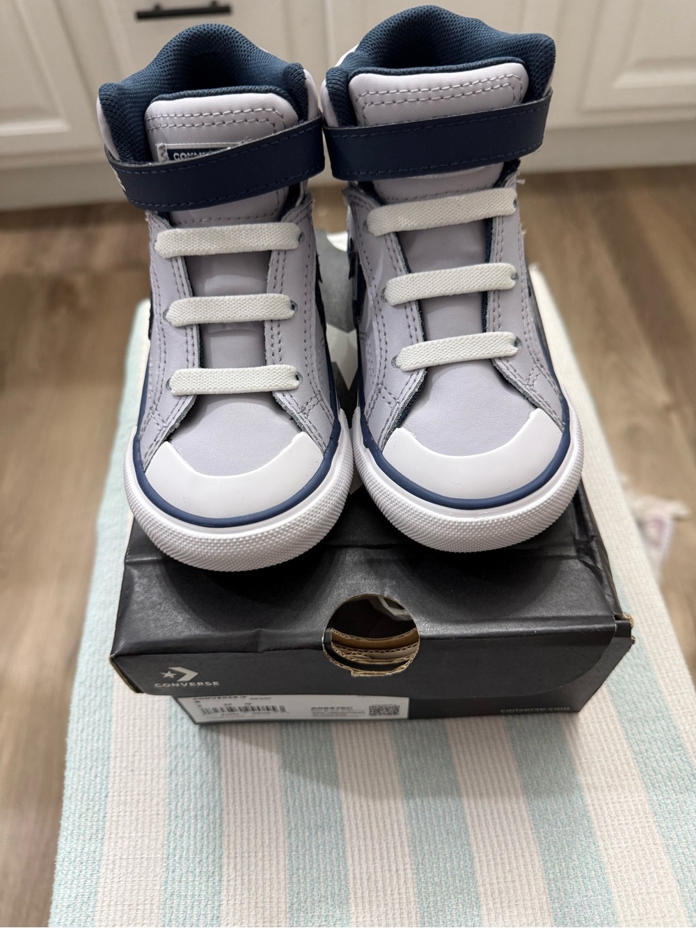 Converse Kids White & Navy High-Top Sneakers - Picture 4 of 8